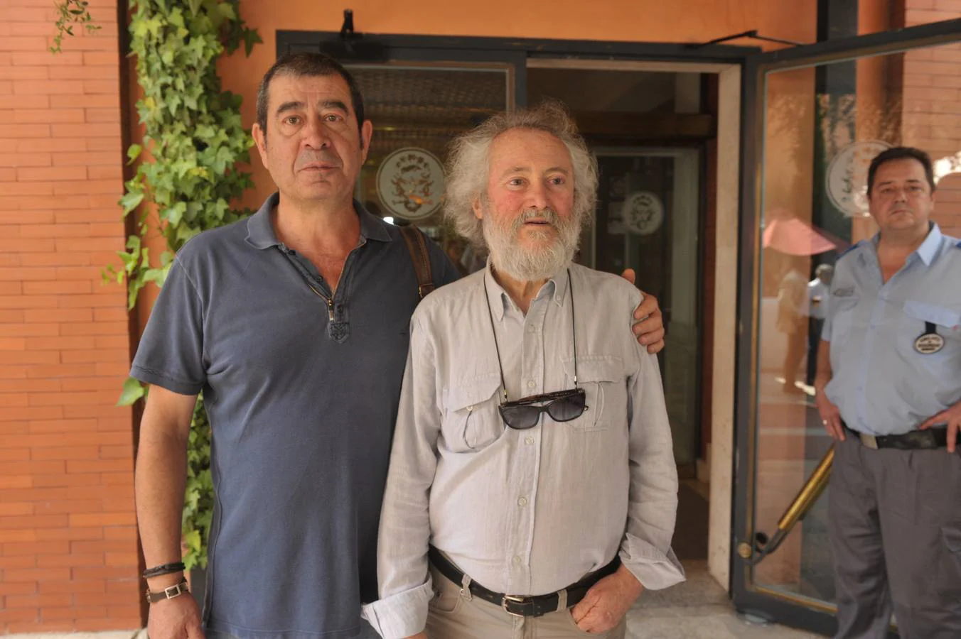 Antonio Rodríguez y Daniel Carrascal, de la Asociación Literaria Café Compás.