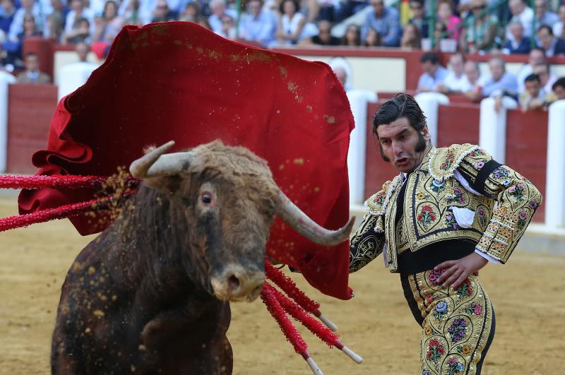 Tercer festejo taurino con motivo de la Feria y Fiestas de la Virgen de San Lorenzo 2018