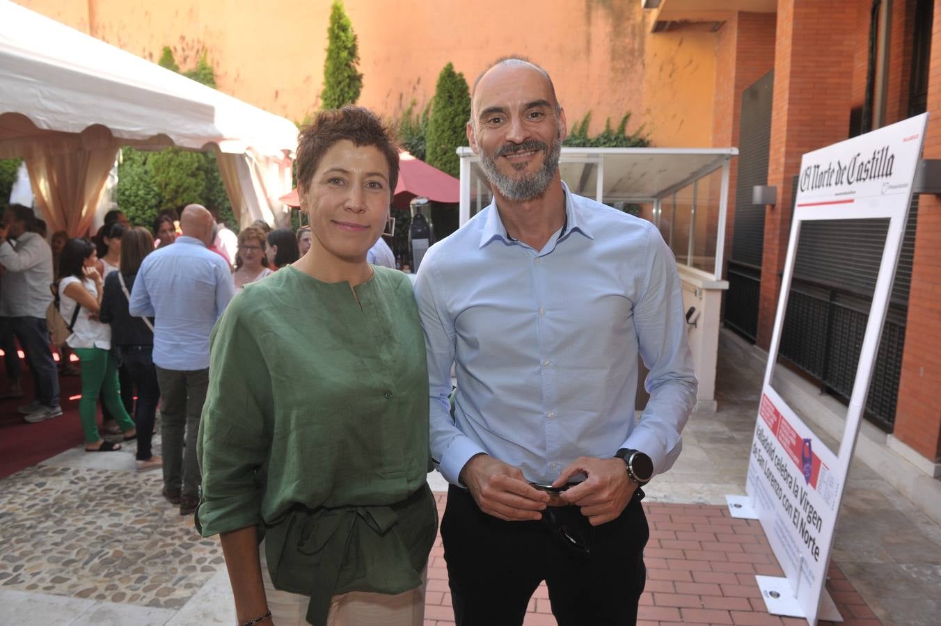 Marifé Blanco, de El Norte, con Roberto Pallarés, de Onda Cero.