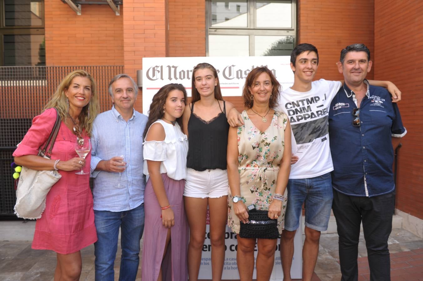 Mónica Tejeda, Rubén Mediavilla (Talleres Mediavilla), Daniela Mediavilla, Irene de la Fuente, Pilar Mariscal, Adrián de la Fuente y Jota de la Fuente, de El Norte.