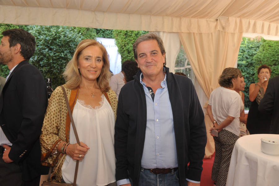 Mabel Núñez (Juventudes Musicales de Valladolid) y Juan Bilbao.