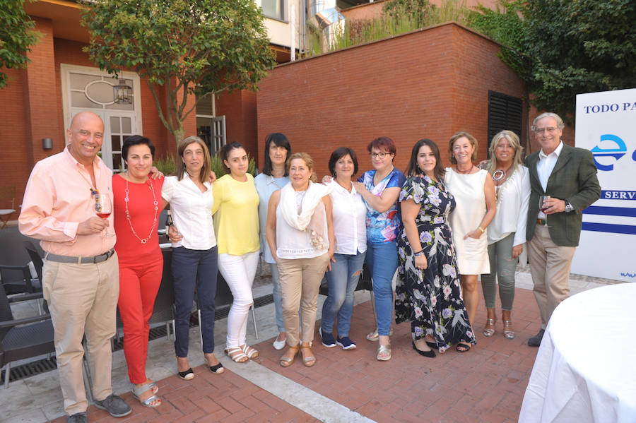 De la Residencia Nuestra Señora del Rosario asistieron José Luis Domenech, Marta Lobato, Cres Zurdo, Debora Barcielas, Rosa Domínguez, Ana Isabel Díaz, Ángela Gómez, Henar Hernández, Laura González, Teresa Barrero, Ana Herrero y Juan Luis Revilla.