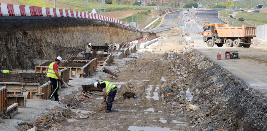 Obras de la circunvalación SG-20. 