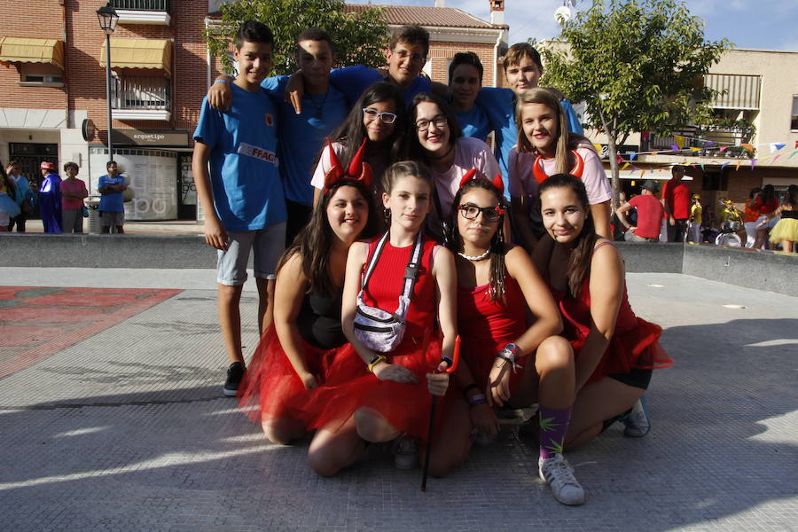 Fotos: El pregón y el desfile de peñas inauguran las fiestas de Laguna de Duero 2018