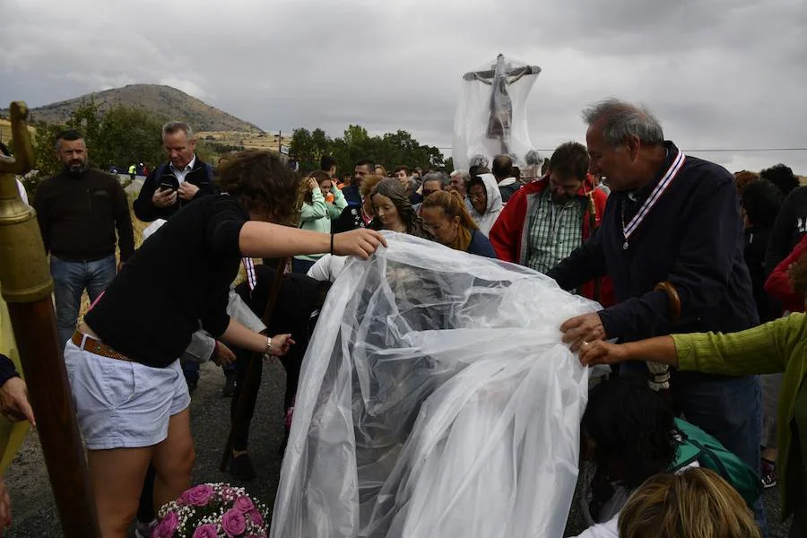 Fotos: Procesión de las fiestas de El Caloco en El Espinar