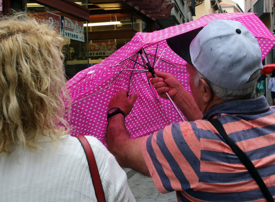 Fotos: Jornada pasada por agua en Segovia