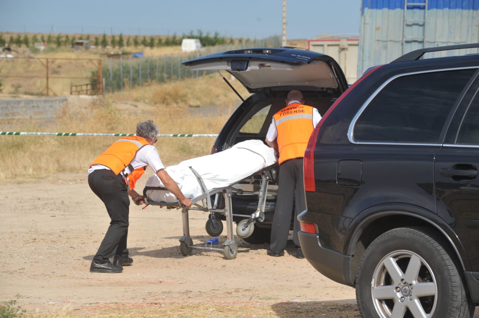 Fotos: Un menor asesina presuntamente a puñaladas a la pareja de su madre en Nava del Rey