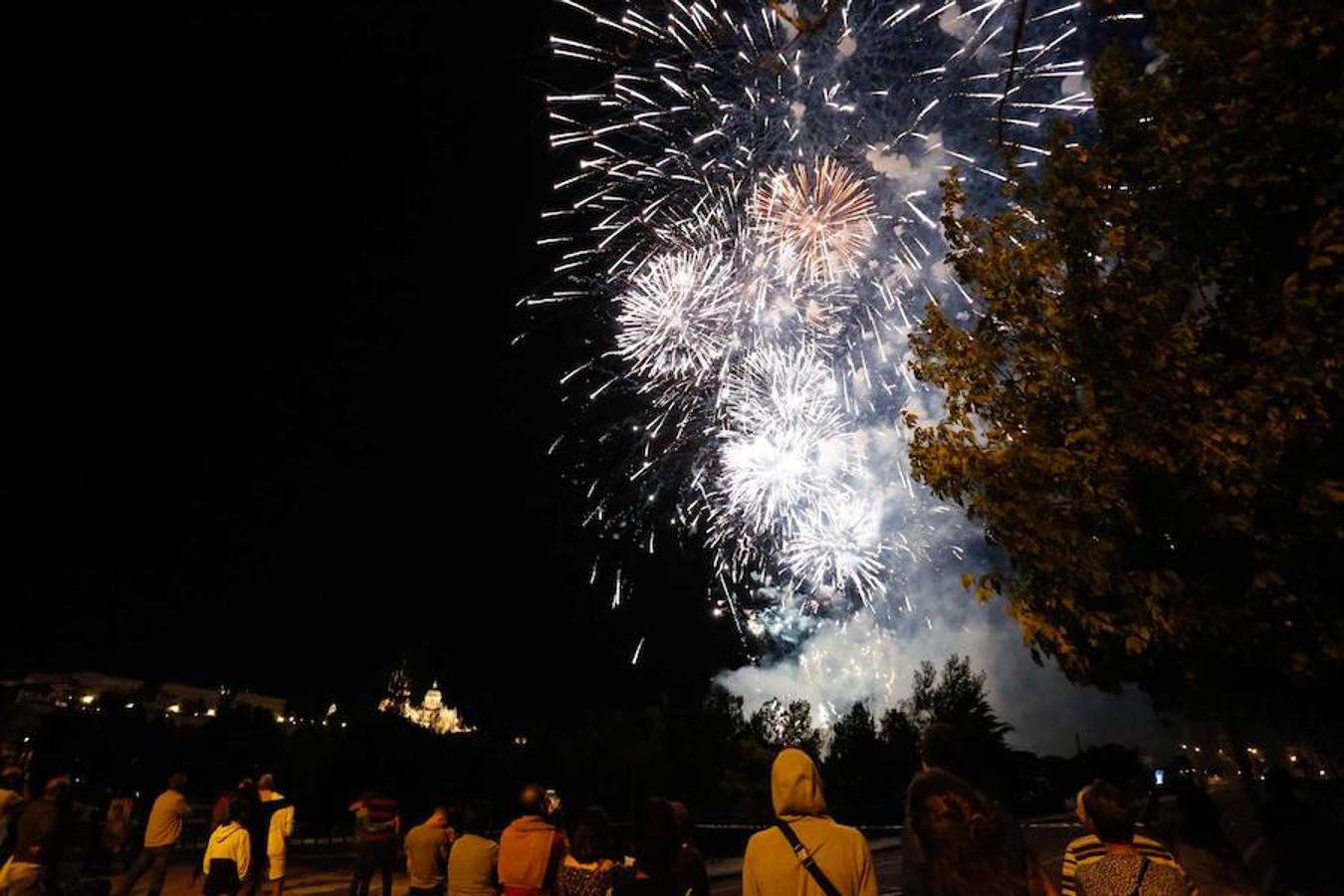 Fotos: Los fuegos Artificiales encienden las fiestas en Salamanca