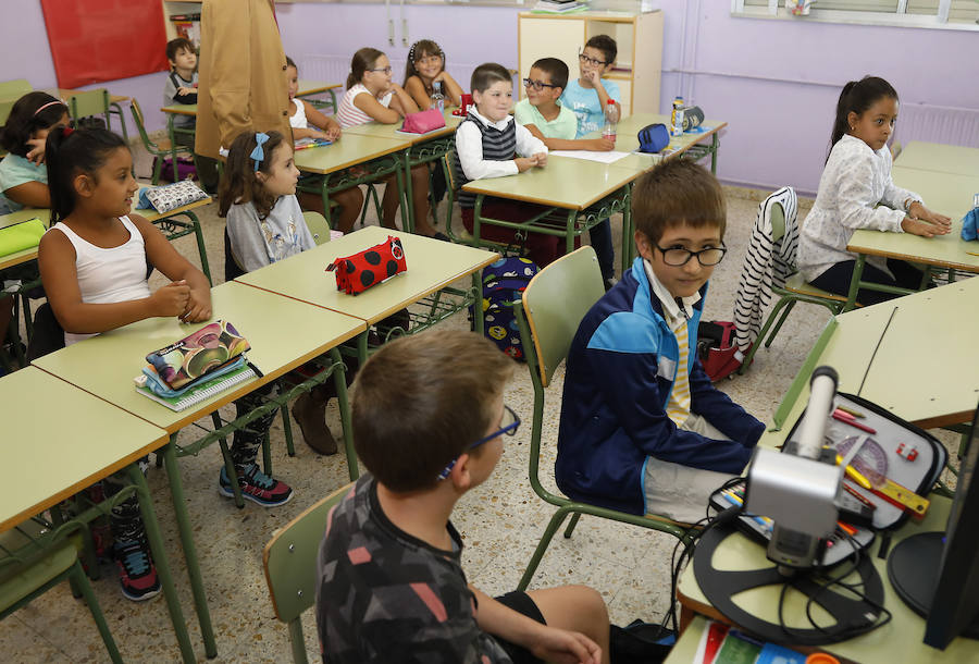 Fotos: Inicio del curso escolar en el colegio Ramón Carande de Palencia