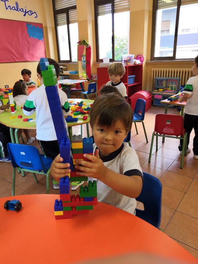 Fotos: Vuelta al cole en el Santa Teresa de Jesús de Valladolid