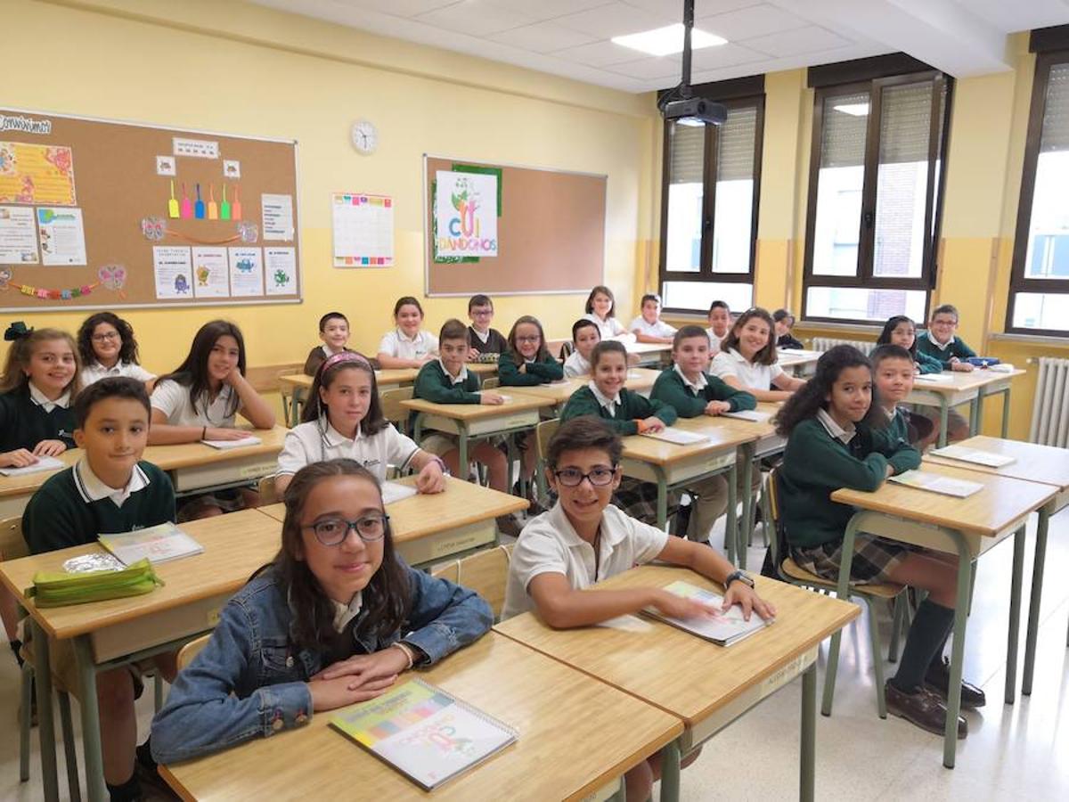 Fotos: Vuelta al cole en el Santa Teresa de Jesús de Valladolid