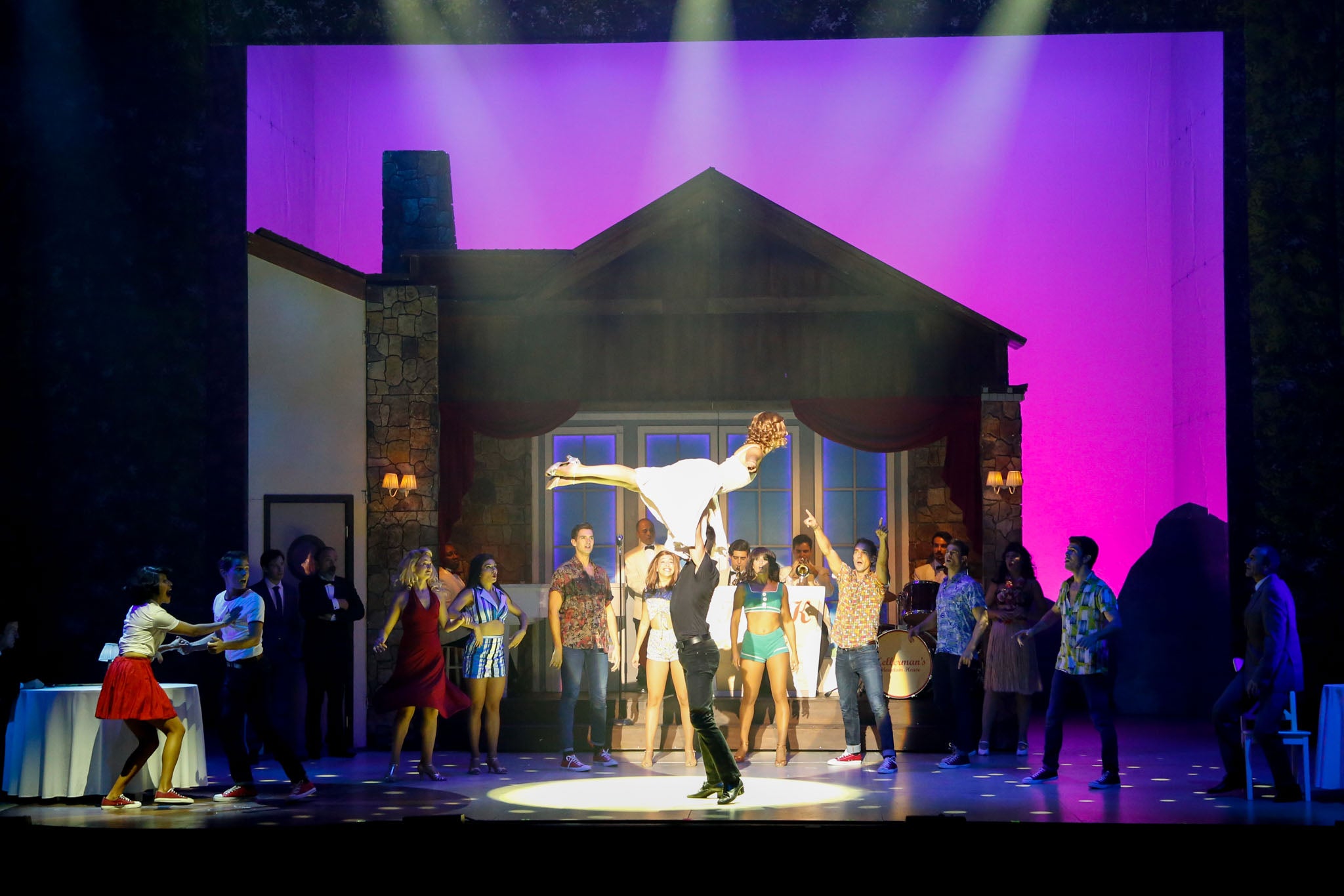 Fotos: Salamanca disfruta del espectáculo Dirty Dancing