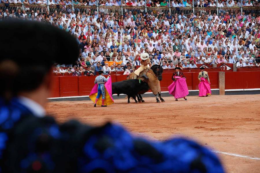 Fotos: El diestro salmantico Juan del Álamo triunfa en su tierra