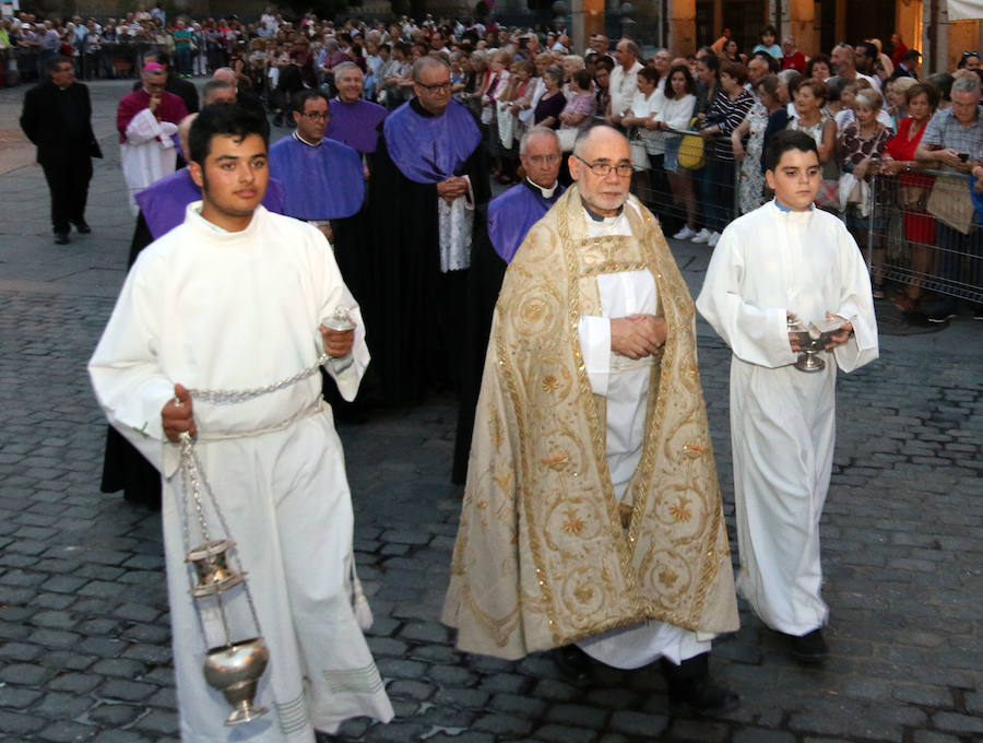 Fotos: La Virgen de la Fuencisla llega a la catedral para su novenario