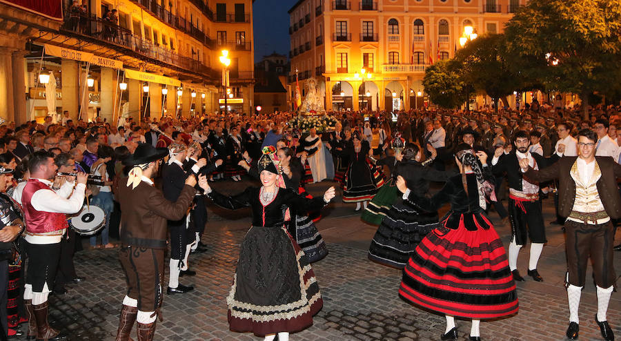 Fotos: La Virgen de la Fuencisla llega a la catedral para su novenario