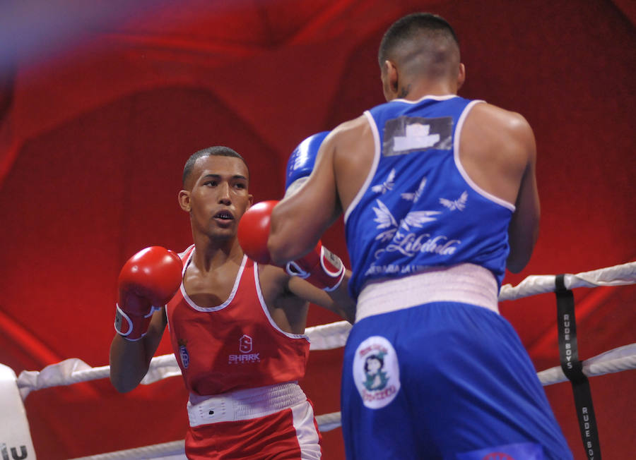 Fotos: Velada de boxeo en la Cúpula del Milenio: Adrián Tian vs Salvador Jiménez
