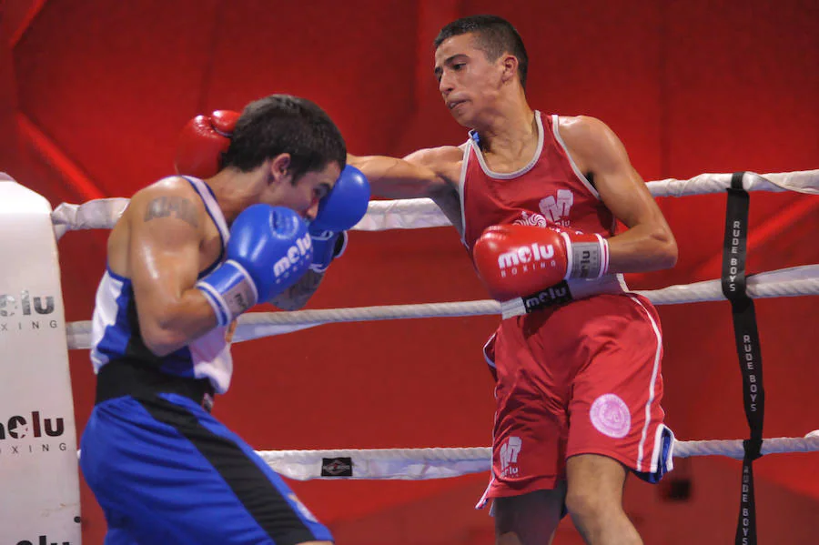 Fotos: Velada de boxeo en la Cúpula del Milenio: Adrián Tian vs Salvador Jiménez