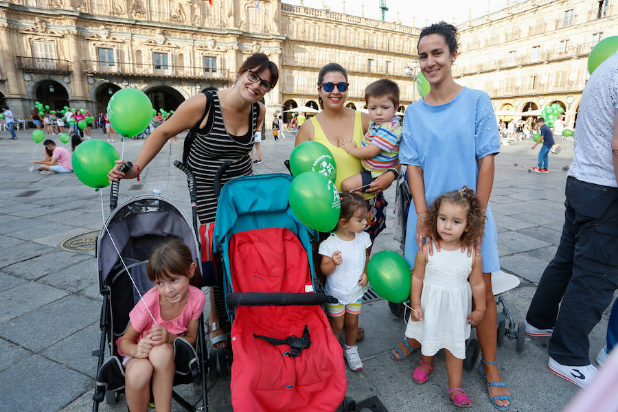 Fotos: Suelta de globos de AFA Salamanca por el Día Mundial del Alzheimer