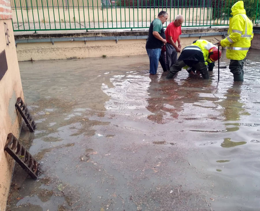 Fotos: Espectacular tromba de agua en Cuéllar