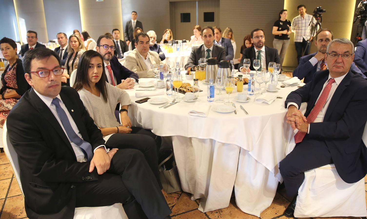 El presidente de Confederación Española de la Pequeña y Mediana Empresa (Cepyme) y candidato a la presidencia de la CEOE, ha asegurado en el foro que su gran preocupación a la hora de sumir las nuevas funciones, será «la puesta en valor de la figura del empresario, que no es emprendedor, ni autónomo. Es empresario»