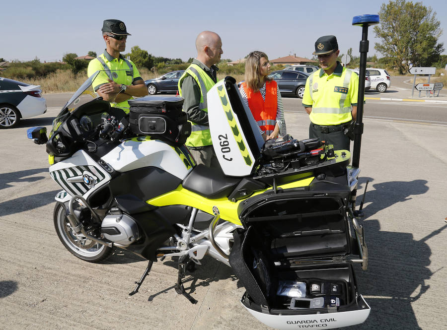 Fotos: Velolaser nuevo Radar para las carreteras Palentinas