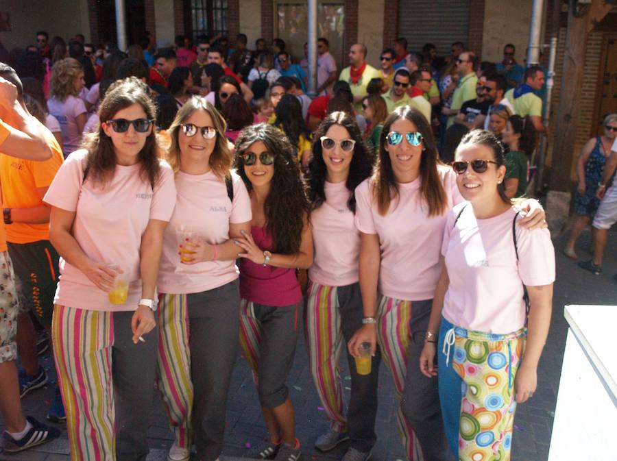 Fotos: Olmedo inicia sus fiestas con un multitudinario chupinazo