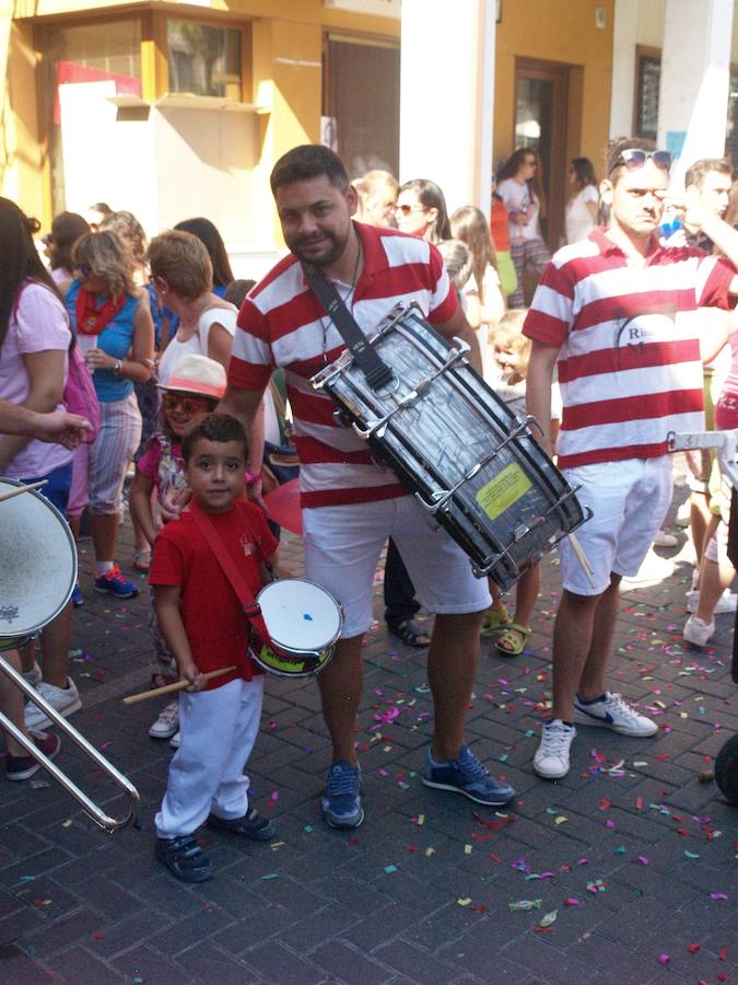 Fotos: Olmedo inicia sus fiestas con un multitudinario chupinazo