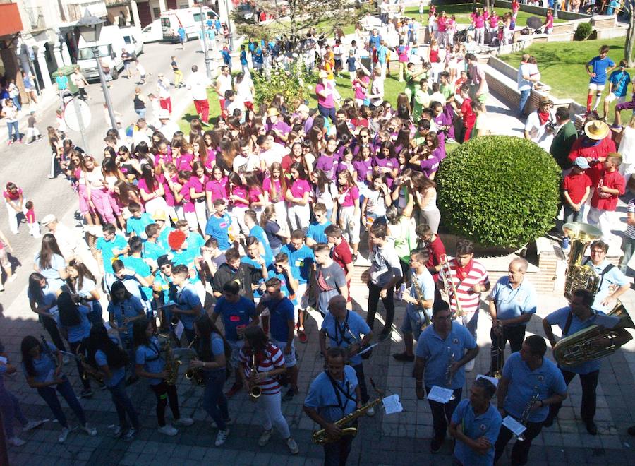 Fotos: Olmedo inicia sus fiestas con un multitudinario chupinazo