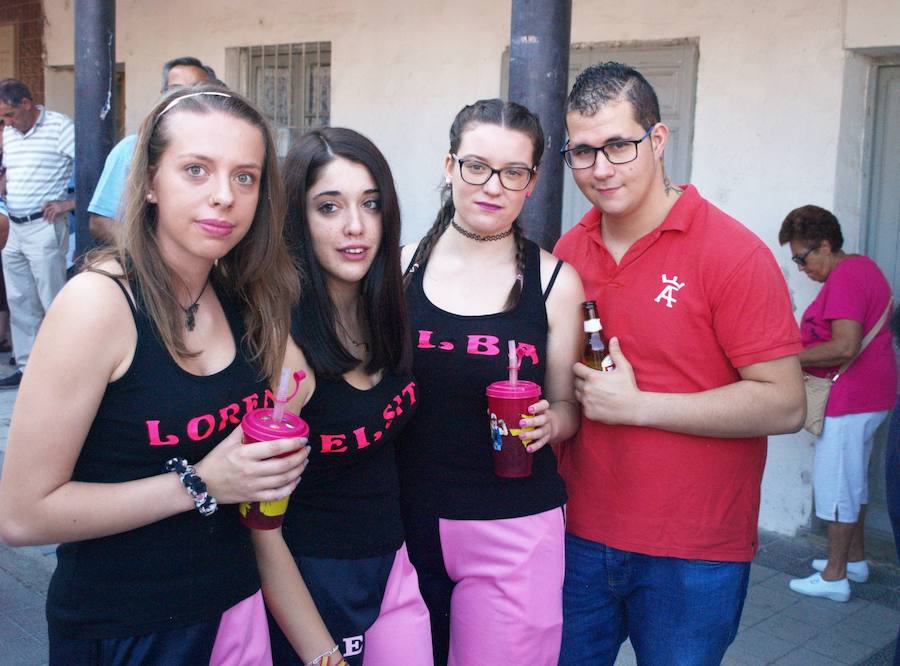 Fotos: Olmedo inicia sus fiestas con un multitudinario chupinazo