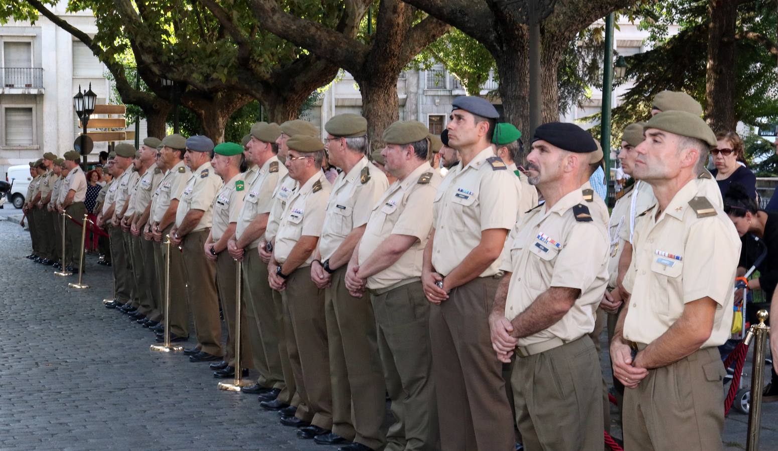 El acto estuvo presidido por el General Jefe de la Cuarta Subinspección del Ejército, José Rivas, y acudieron representantes de Protección Civil