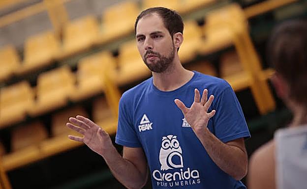 Álex de la Vega, preparador físico de Avenida. 