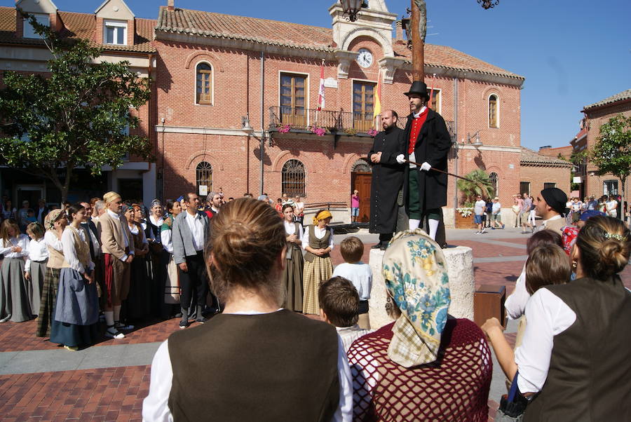 El municipio celebra paralelamente a la recreación del hecho histórico la IV Fiesta de la Vendimia y la II Feria de Oficios Artesanos en torno al vino