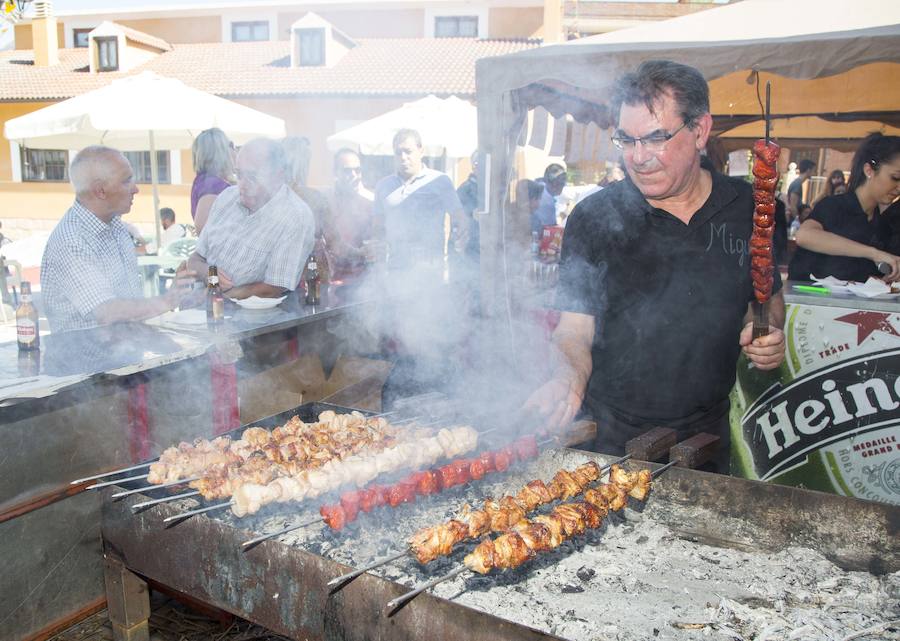 Fotos: Traspinedo disfruta de su XII Feria del Pincho de Lechazo