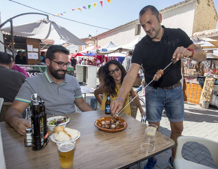 Fotos: Traspinedo disfruta de su XII Feria del Pincho de Lechazo