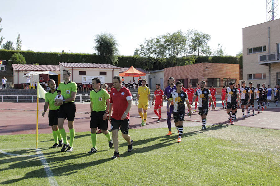 Fotos: Unionistas cae por la mínima ante la Cultural Leonesa (0-1)