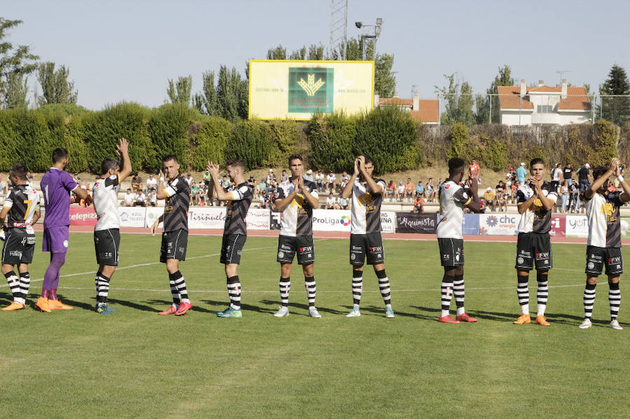 Fotos: Unionistas cae por la mínima ante la Cultural Leonesa (0-1)