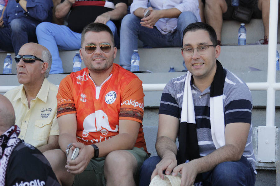 Fotos: Unionistas cae por la mínima ante la Cultural Leonesa (0-1)