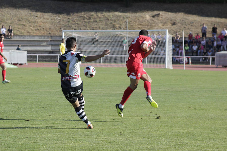 Fotos: Unionistas cae por la mínima ante la Cultural Leonesa (0-1)