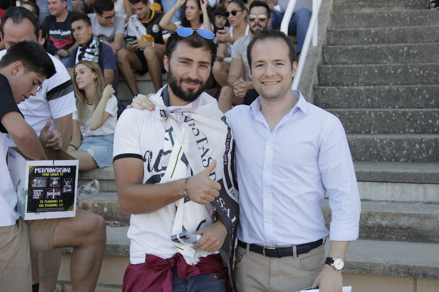 Fotos: Unionistas cae por la mínima ante la Cultural Leonesa (0-1)