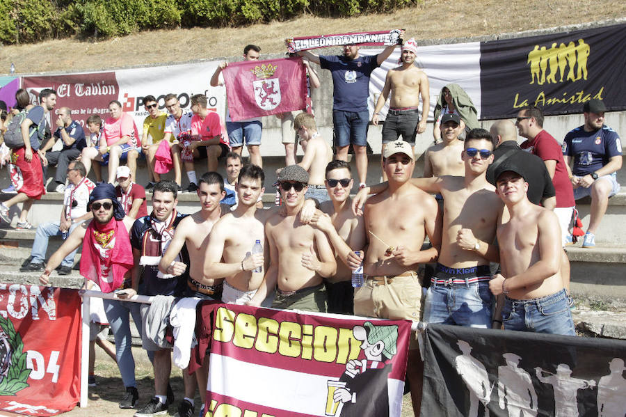 Fotos: Unionistas cae por la mínima ante la Cultural Leonesa (0-1)