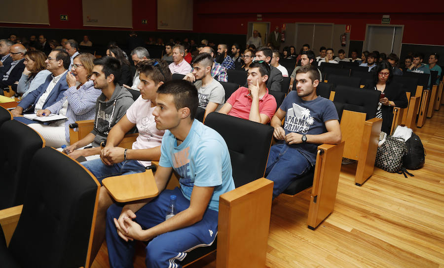 Fotos: Jornada en Palencia sobre la Formación Profesional Agraria