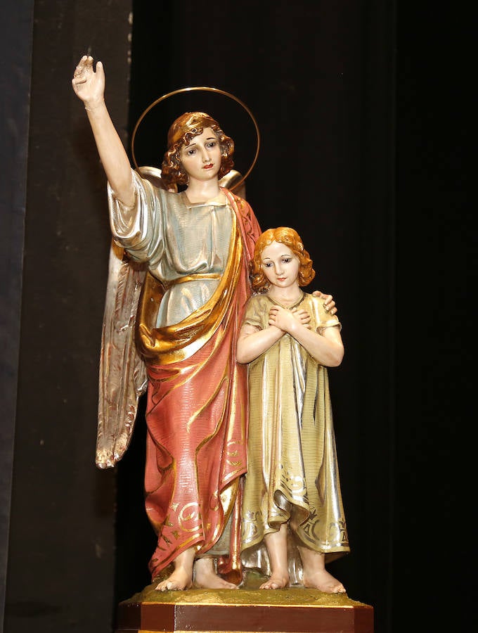 Fotos: Fiesta de los Angeles Custodios de la policia nacional en Palencia