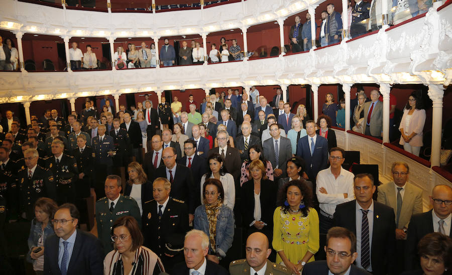 Fotos: Fiesta de los Angeles Custodios de la policia nacional en Palencia