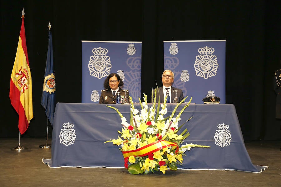 Fotos: Fiesta de los Angeles Custodios de la policia nacional en Palencia