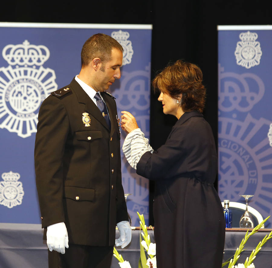 Fotos: Fiesta de los Angeles Custodios de la policia nacional en Palencia