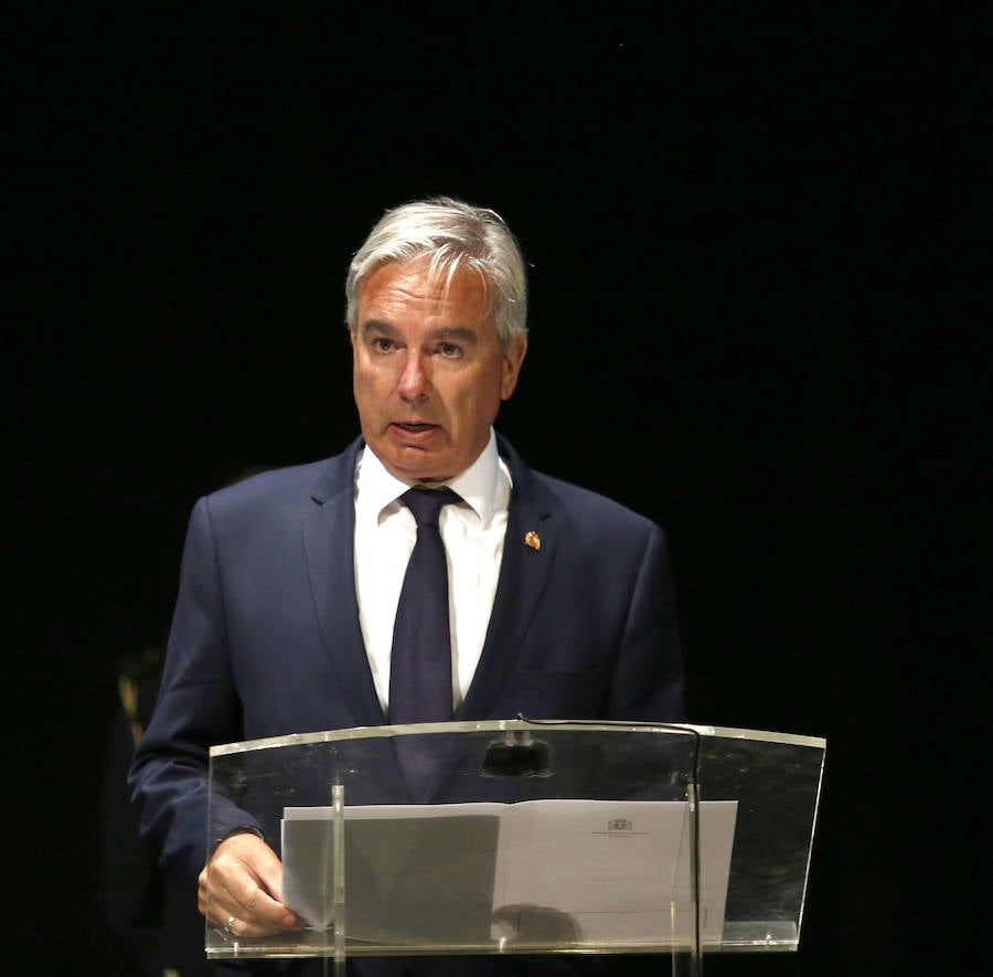 Fotos: Fiesta de los Angeles Custodios de la policia nacional en Palencia