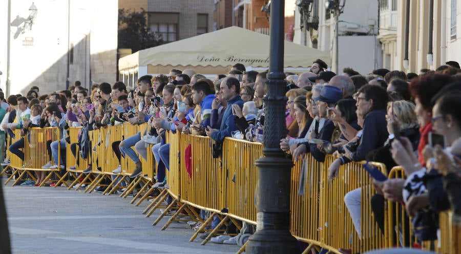 Fotos: Expectación en Palencia ante las cocinas de MasterChef Junior
