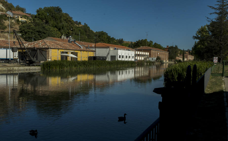 Fotos: Apertura de un nuevo restaurante en la dársena del Canal de Castilla