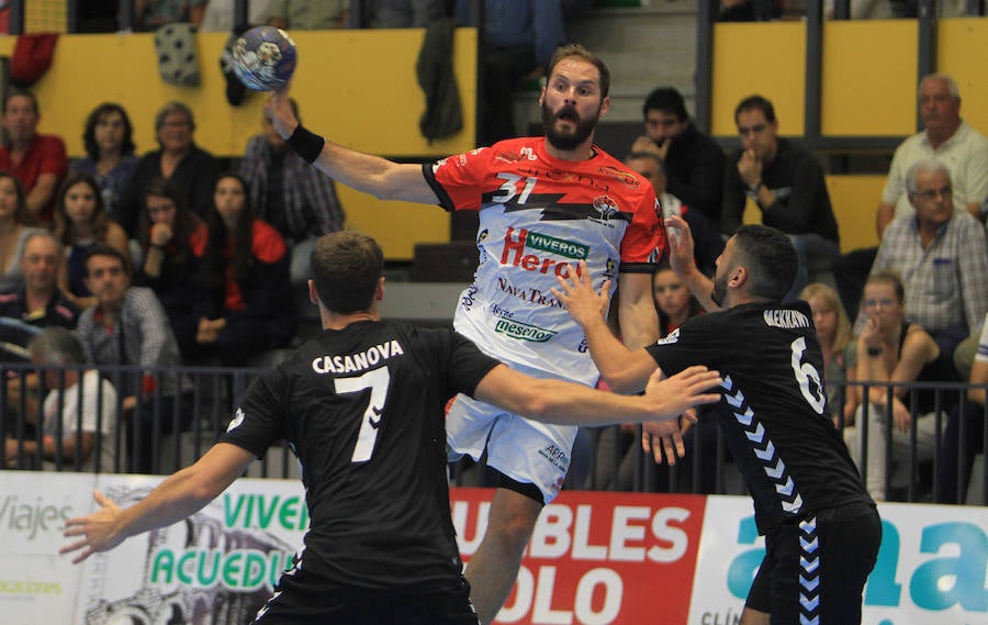 Fotos: Balonmano Nava - Santoña