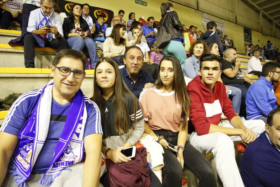 Fotos: Final de la Supercopa de España de baloncesto femenino entre Perfumerías Avenida y Girona en Salamanca